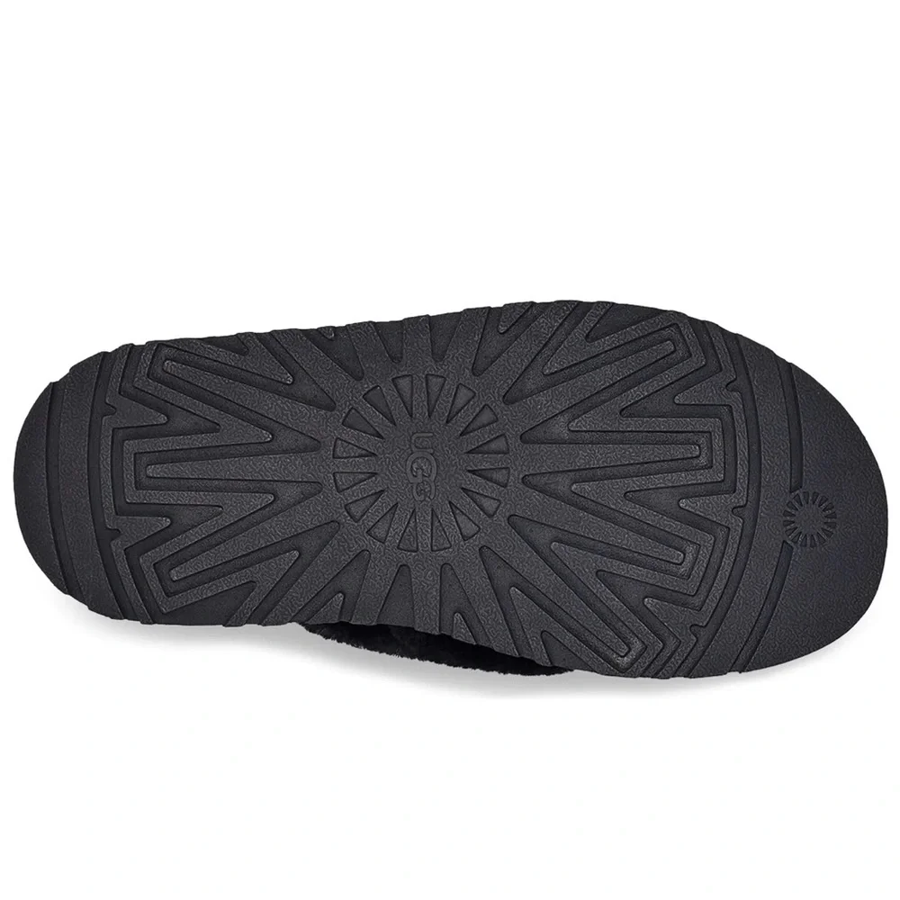 NIB UGG Slipper size 9 - Picture 5 of 9